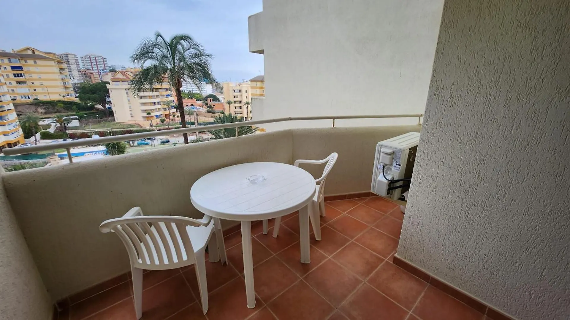 Estudio Benalbeach New Benalmadena
